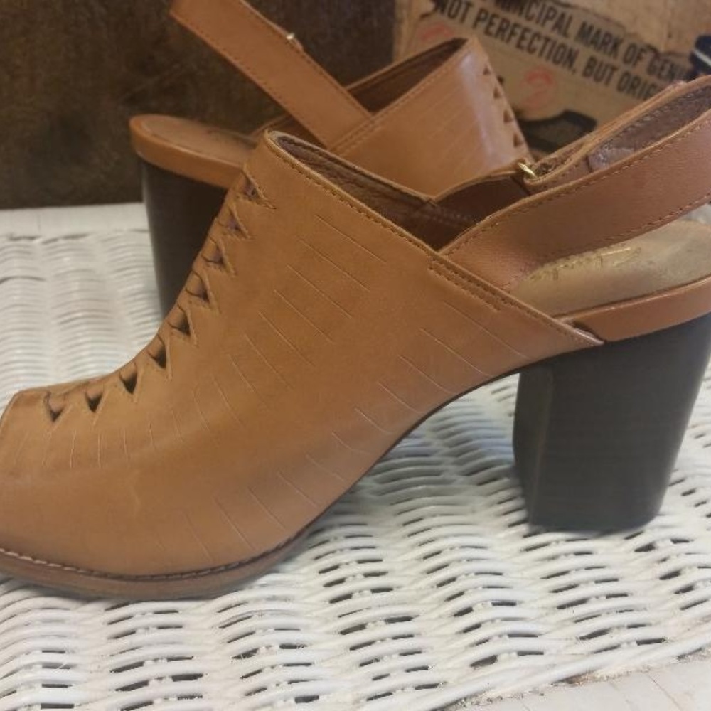 Clarks Briatta Key hi Sandal